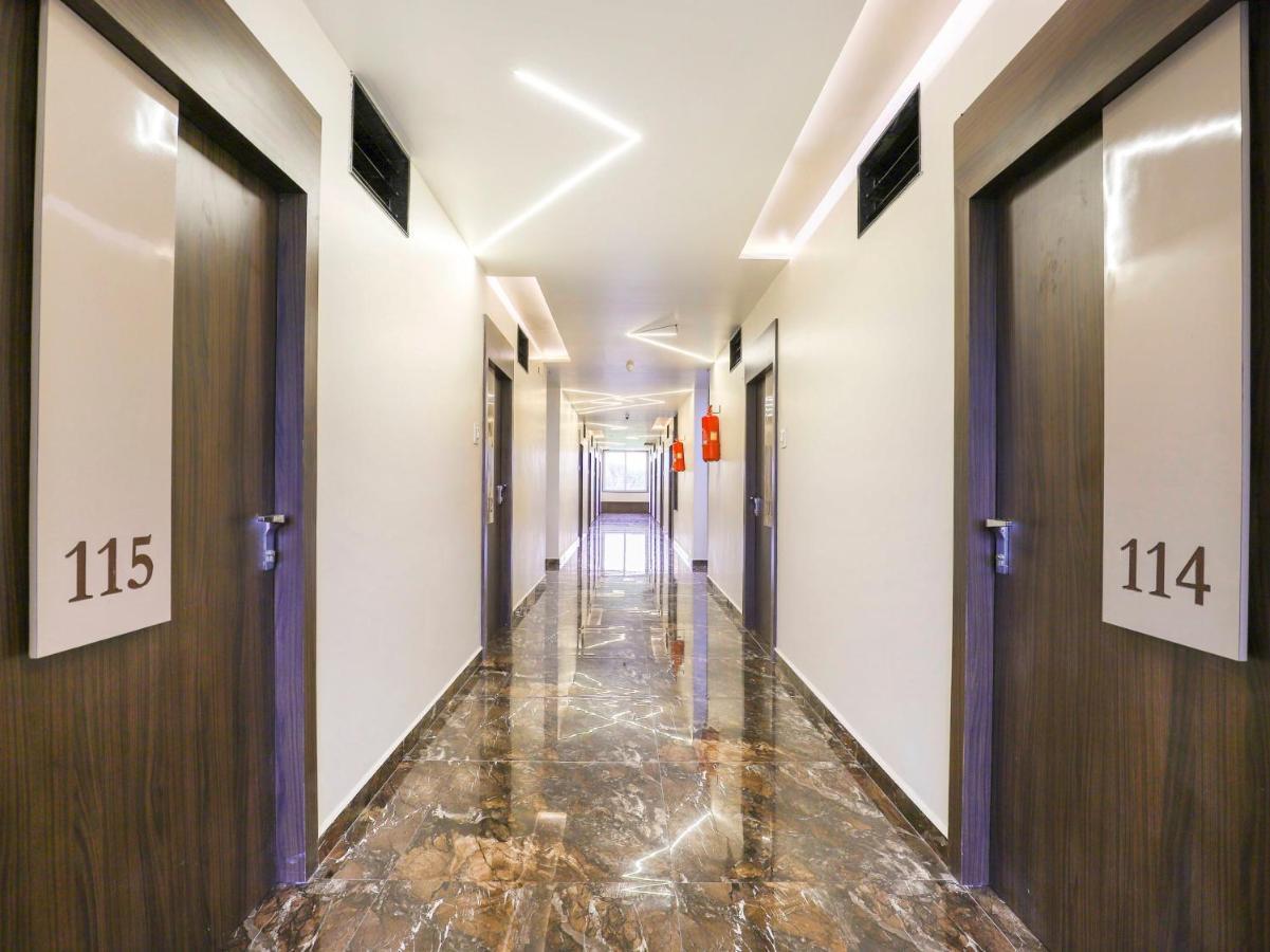 Delvada Oyo 47620 Hotel Matangi Motel מראה חיצוני תמונה